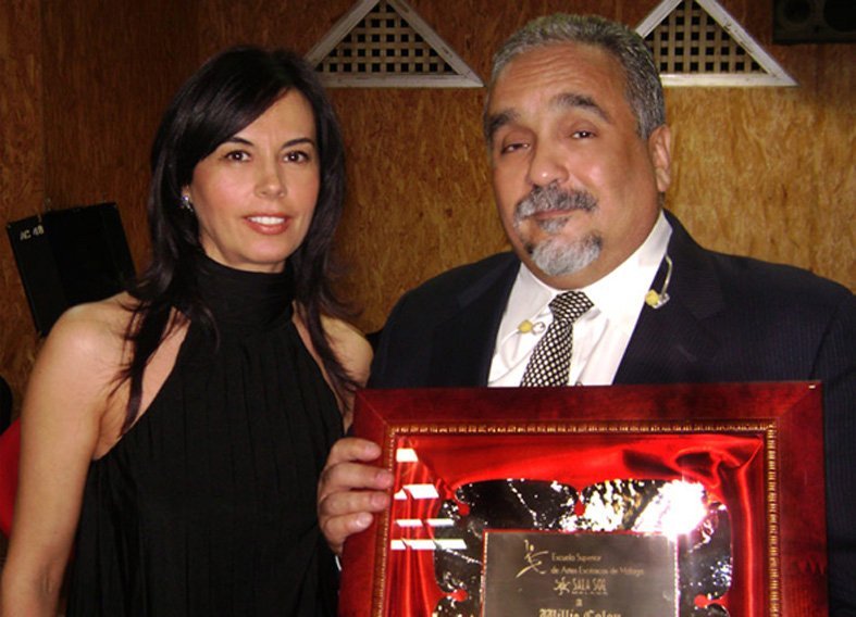 willie_colon_recibiendo_premio_esaem_por_marisa_zafra_0.jpeg