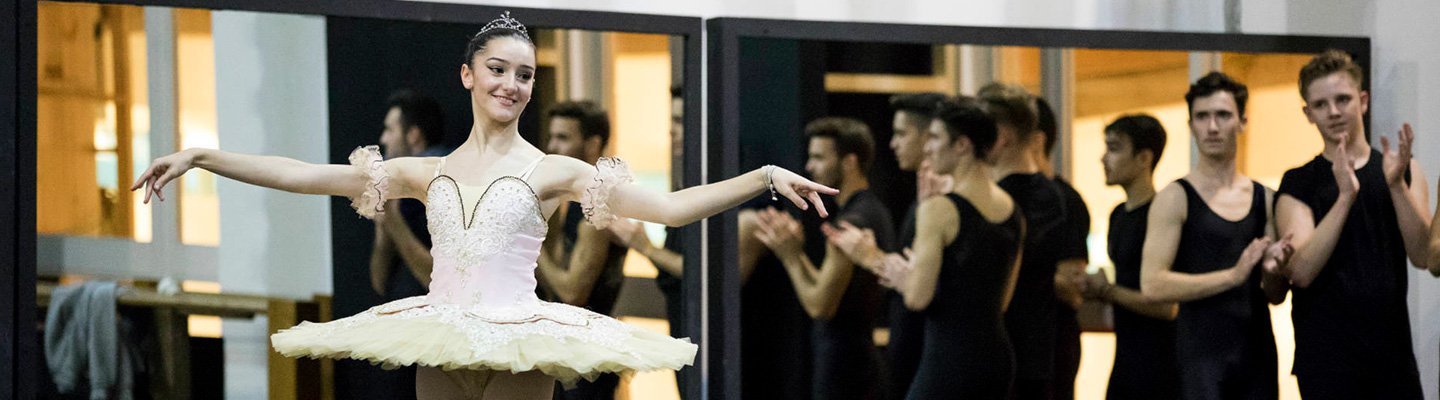 Irene Estvez en el Conservatorio ESAEM Ballet