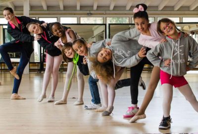 Los niños que bailan son más felices